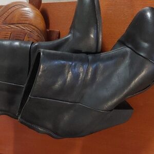 Rag & Bone Newbury Black Leather Ankle Zip Booties